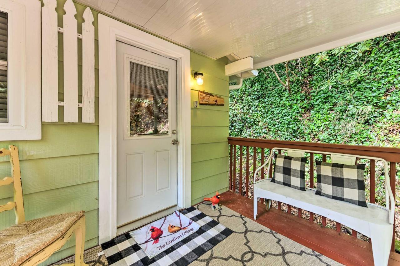 Tranquil Creekside Cottage With Deck And Lanai Franklin Exterior photo